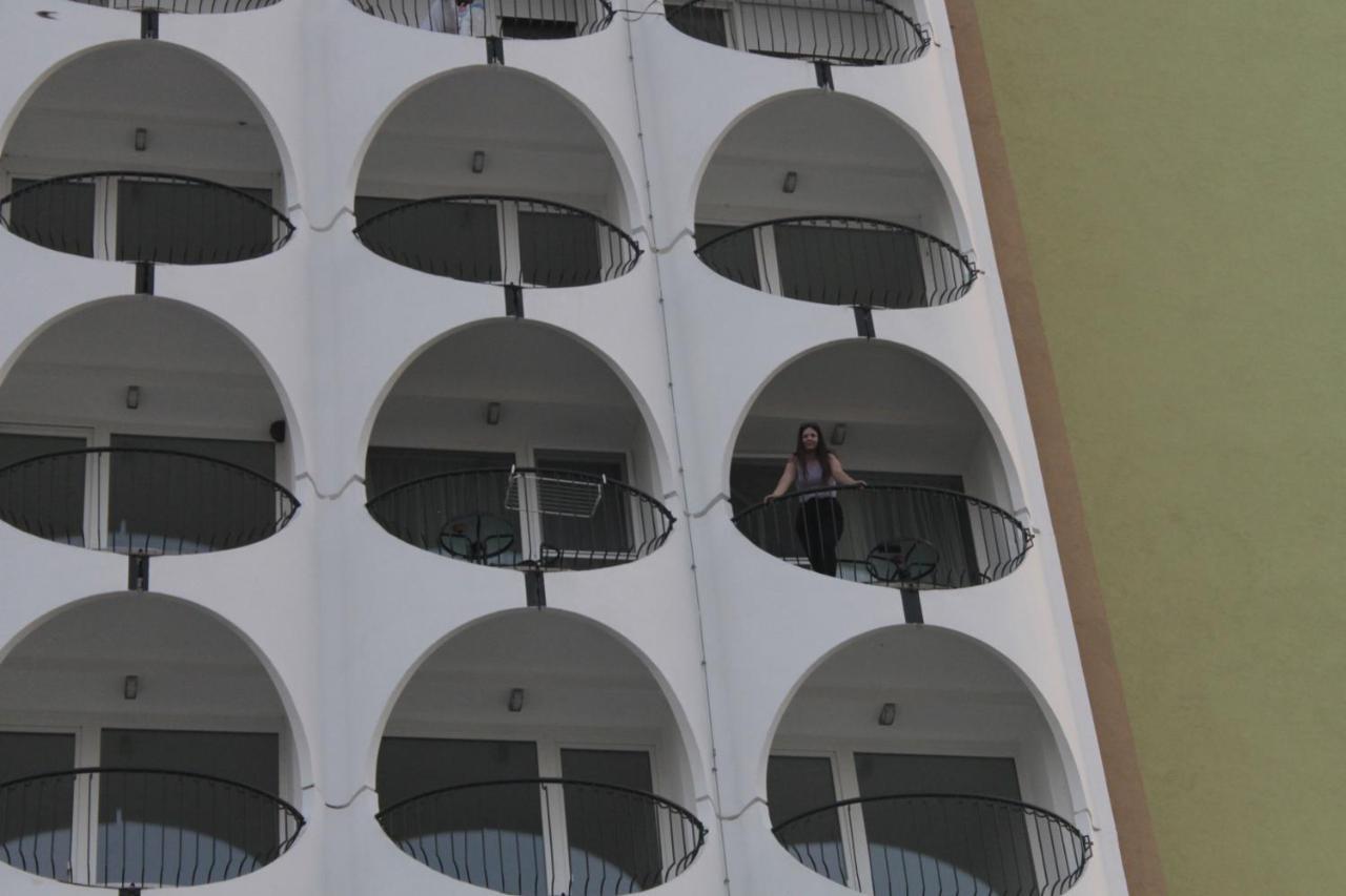 Vizparti Apartman Siofok Bagian luar foto
