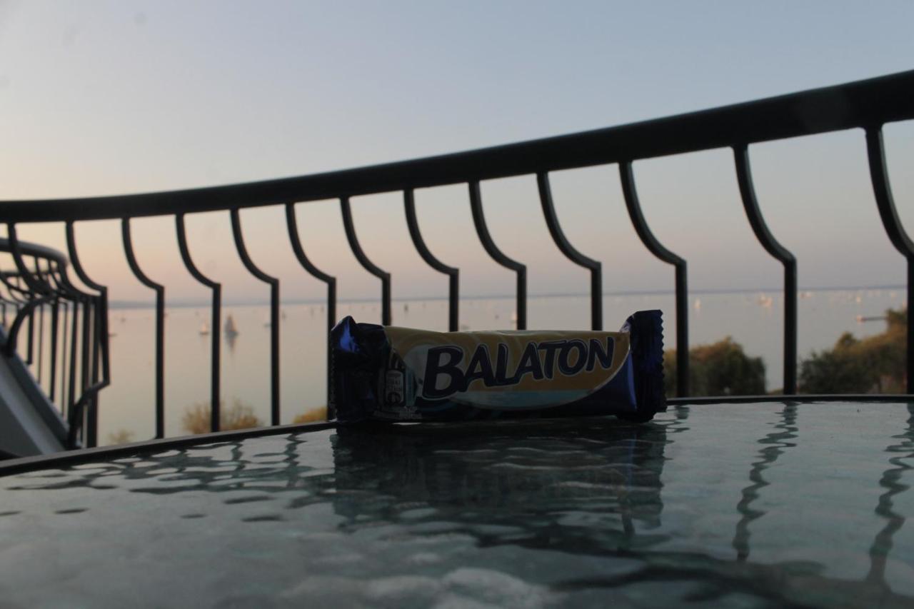 Vizparti Apartman Siofok Bagian luar foto